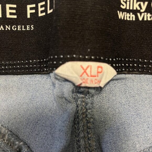 NWT, Lori Felt silky curve boot cut jean, size XLP - Picture 4 of 9